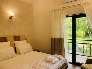 Отель Wald Hotel Lagodekhi Rooms Лагодехи Большой двухместный номер с 1 кроватью-5